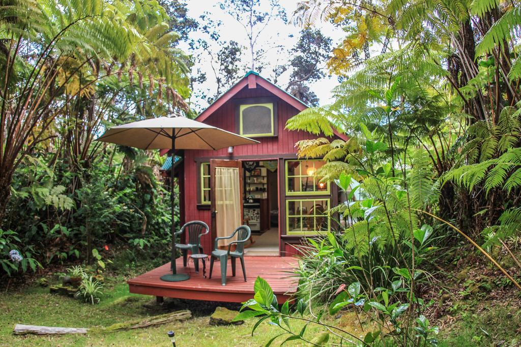 Ferny Hollow: Romantic Rainforest Cottage Volcano Exterior photo